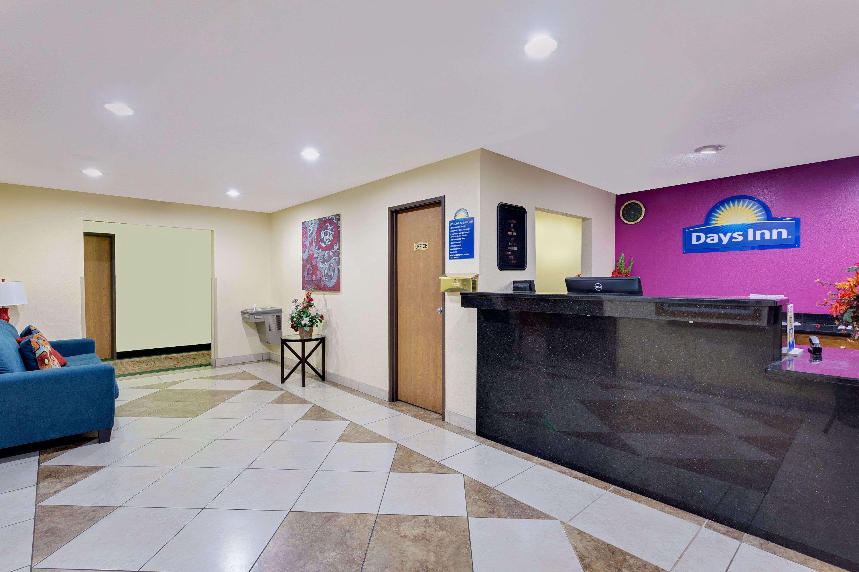 Days Inn By Wyndham Racine/Sturtevant Exteriér fotografie